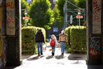 Langt flere økonomisk trængte familier og enlige går en fattig jul i møde. Derfor søger de julehjælpspakker.