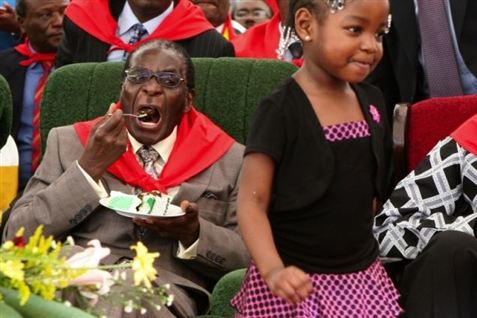 Margrethe og Mugabe til højbords