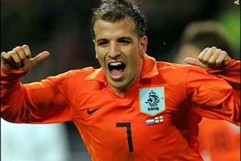 Van der Vaart vil have mere spansk