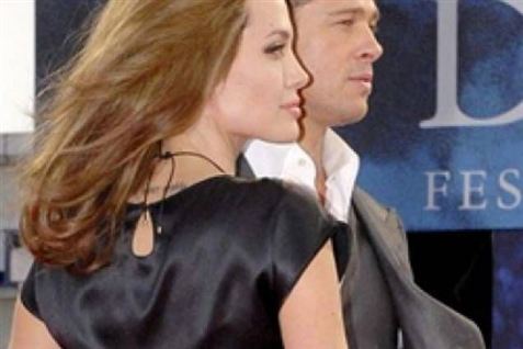 Avis: Brad og Angelina går hver til sit
