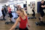 I USA og England trækker fitnesshold på 15 minutter i stor stil travle mennesker til.
