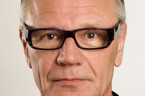 Udskældt politiformand løber fra løfte