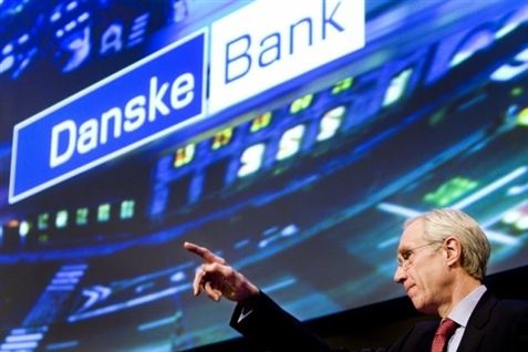 Løn: Bankdirektører skovler millioner ind