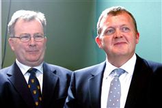 En total-presset regering med Claus Hjort og Lars Løkke i spidsen har vendt den milde gaveregn ryggen. Nu vil de konkurrere på tal og ansvarlighed - det minder om Socialdemokraterne for et par år siden.