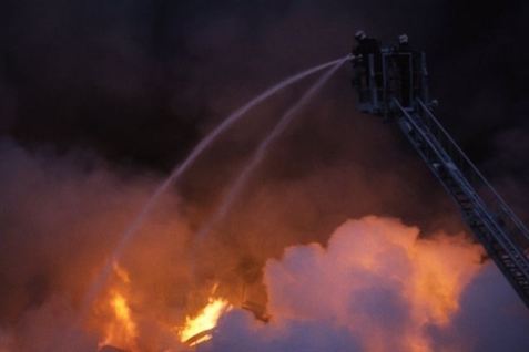 100 evakueret efter brand