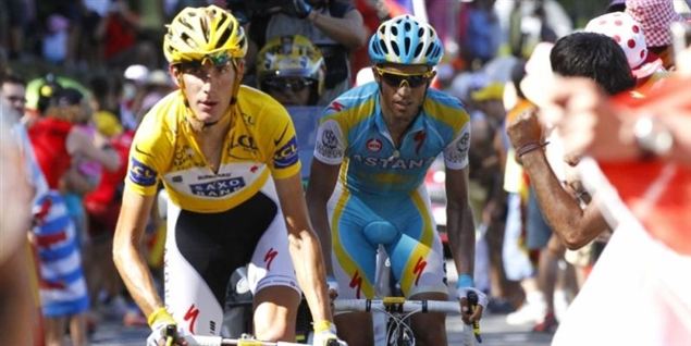 Riis smider Andy Schleck og OGrady hjem