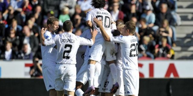 Football club tabte til football club