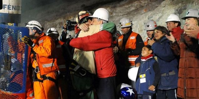 Chile jubler over succesfuld redningsaktion