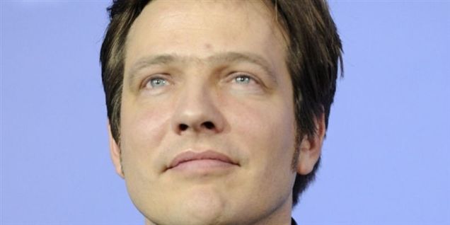 Thomas Vinterberg fejrer prisen med fodbold