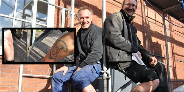 Stilladsarbejdere får tattoo af fagforeningen