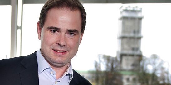 Surt sjov: Borgere skal selv finde pengene