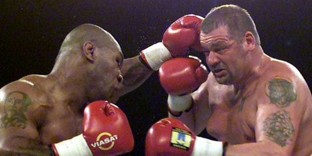 Super-Brian gør comeback og møder Holyfield