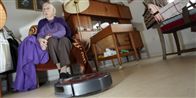 En lille robot som denne er altså langt mere stabil end din hjemmehjælper, skriver hjemmeside.