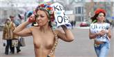 <span style='font-family: Arial; font-size: 15px; color: White;'>Kvindeorganisationen Femen er vrede over den ukrainske regering nedværdigende behandling af landets kvinder.</span> <span style='font-family: Arial; font-weight: normal; font-size: 15px; color: #999999;'>Foto: SERGEI SUPINSKY</span>
