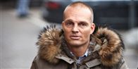 Sagen om Erik Skov Pedersen har handlet om svindel for et et-cifret millionbeløb - sådan var det ikke med Stein Bagger. Dén sag var så ekstrem, at den kunne have været manuskriptet til en krimi. Efter at erhvervslivet havde givet ham masser af respekt og sågar priser, viste det sig, at stort set alt, hvad IT Factory-direktøren havde pillet ved, var et luftkastel. Efter en flugttur til USA erklærede han sig i 2008 skyldig i bedrageri og dokumentfalsk, og han blev i 2009 idømt syv års ubetinget fængsel for at have stået bag svindel for næsten en milliard kroner.