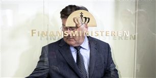 Fysisk handicappede og psykisk sårbare kritiserer Claus Hjort Frederiksen (V) for at ville spare og stresse dem ud af arbejdsmarkedet.