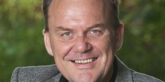 Brian M. mindes lun spindoktor på Facebook