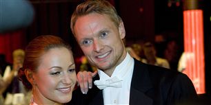 Kennet Carlsen - Den stenrige tennis-pensionist fik polske håndværkere til at sætte sin ny villa i Hellerup i stand. Men håndværkerne havde skjult sig for myndighederne og arbejdede ulovligt i Danmark, afslørede Ekstra Bladet.