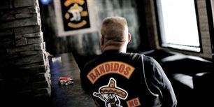 Næste gang kan det godt være, Bandidos går lidt mere stille med dørene, når de inviterer til fest.