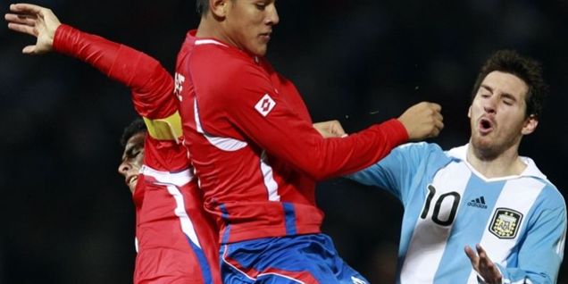 Messi sender Argentina i kvartfinalen