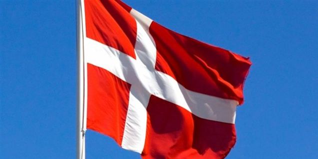 Hele Danmark flager på halv