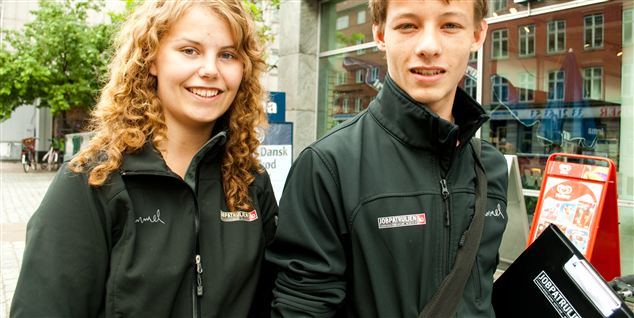 2500 unge får besøg på jobbet