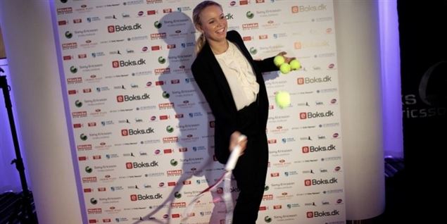 Wozniacki flirter fortsat med golfstjerne