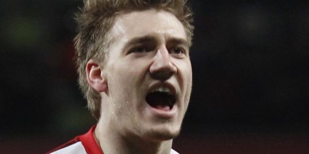 Aviser sviner Bendtner og Sørensen