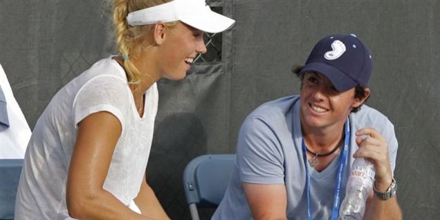 Her hygger Wozniacki sig med McIlroy