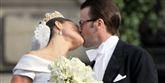 <span style='font-family: Arial; font-size: 15px; color: White;'>Kronprinsesse Victoria og Daniel, der er tidligere fitnessinstruktør, blev gift den 19. juni 2010. Det var en moderne askepothistorie, men med omvendt fortegn. De fik hinanden til sidst, og nu skal de være forældre.</span> <span style='font-family: Arial; font-weight: normal; font-size: 15px; color: #999999;'>Foto: Carsten Rehder / POLFOTO</span>