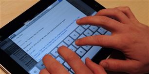 Drop iPads og dyre møbler, hvis det er dine efterlønspenge, som skal finansiere det. Sådan lyder opfordringen fra FTF.