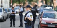 Politiet er massivt tilstede på Vesterbro tirsdag morgen, hvor én er dræbt ved skyderi.