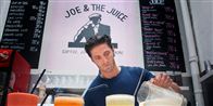 Stifter og direktør for Joe and The Juice afviser kritikken af ansættelsesprocedurerne i hans juicekæde.