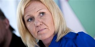 Kultur-Carina har fået nok af politik.