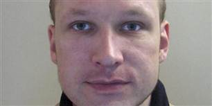 Anders Breivik har siddet tre måneder i isolation. Nu nægter han at se og høre om familien.