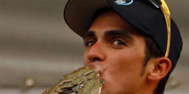 Alberto Contador skrev for godt en måned siden under på en kontrakt med Team Saxo Bank - eller Saxo Bank SunGuard, som det kommer til at hedde.