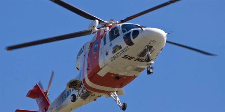 Skal du fragtes til et sygehus, kan du meget vel havne i en helikopter. Arkivfoto.