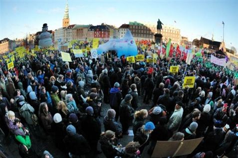 Menneskerettighederne blev sat på en prøve under klimatopmødet, mener Amnesty International.