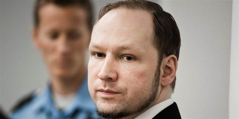 Anders Breivik dræbte 77 mennesker den 22 juli 2011. 69 på øen Utøya og otte i Oslo centrum. Der er endnu ikke faldet dom i sagen mod ham.