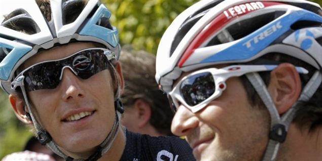 Andy Schleck (tv) har meldt afbud til VM i cykling på grund af en visdomstand.