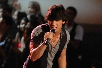 Joe Jonas går til filmen uden brødre.
 Foto: AP: CHRIS PIZZELLO / POLFOTO