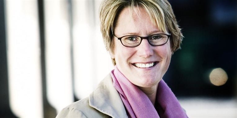 Ultimative krav til regeringen kan give Venstre magten i finanslovsforhandlingerne, mener Bente Sorgenfrey, der mener, at Enhedslisten skal passe på med krav.