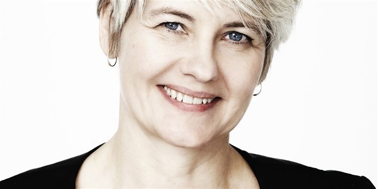 Ifølge Bettina Post vil et par på førtidspension miste 1.000 kroner om måneden med skattereformen, der er indgået mellem regeringen, Venstre og De Konservative.
