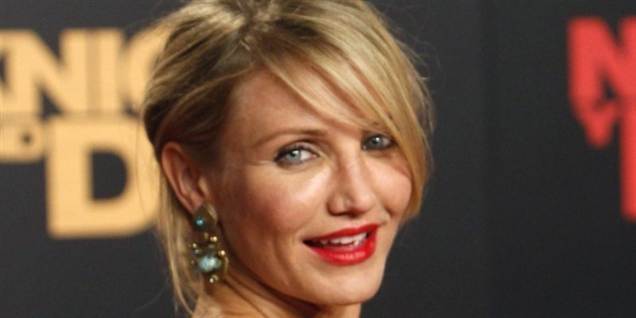 Cameron Diaz var 16 år, da hun startede som model for Elite Model Management. Da hun var 21 medvirkede hun som skuespiller i sin første film.