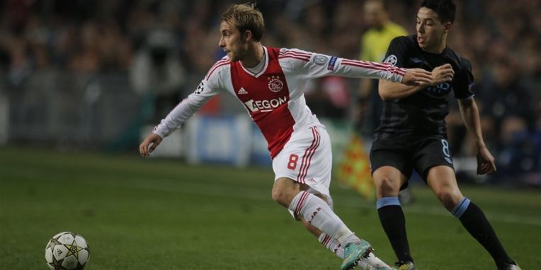 Søndag eftermiddag var Christian Eriksen på pletten, da han scorede til 1-0 i Ajax' 2-2-kamp ude mod Feyenoord.