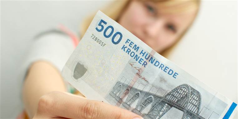 En måneds dagpenge svarer til godt 13.000 kroner.