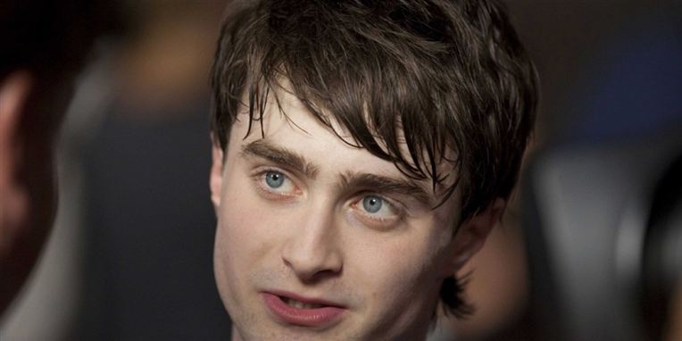 Daniel Radcliffe er fået fra Rosie Coker, som han blev kæreste med i 2011.