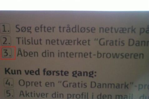 Se linjen markeret med rødt. Find tre fejl.