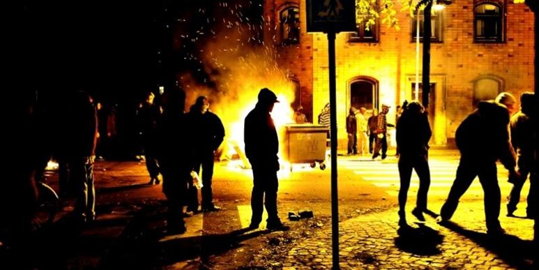 Christiania har de sidste 40 år lagt grund til mange kampe mellem christanitter, demonstranter og politiet.