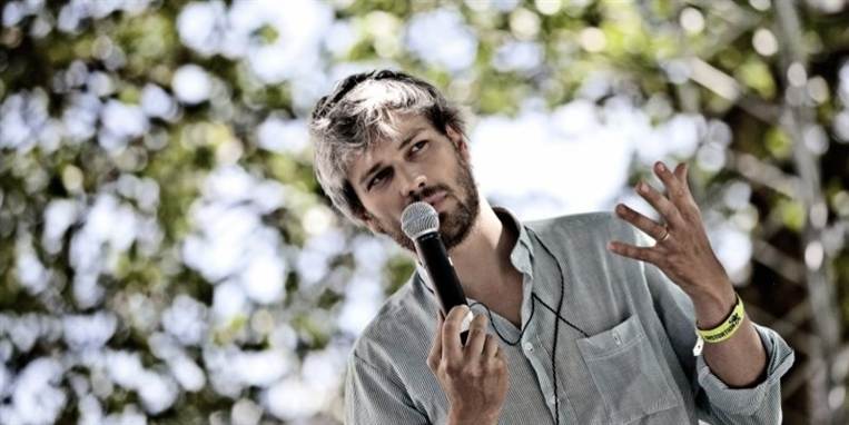 I dag går Distortion i gang og forventes at trække 160.000 på gaden. Direktør Thomas Fleurquin bruger festivalkassen som en kassekredit, mener statsautoriseret revisor.
